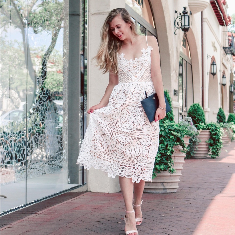 Chic wish moonlit night cross back crochet dress